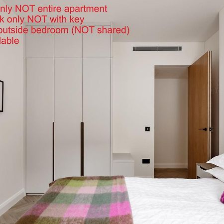 Modern Apartment & Rooms At Charing Cross London Kültér fotó