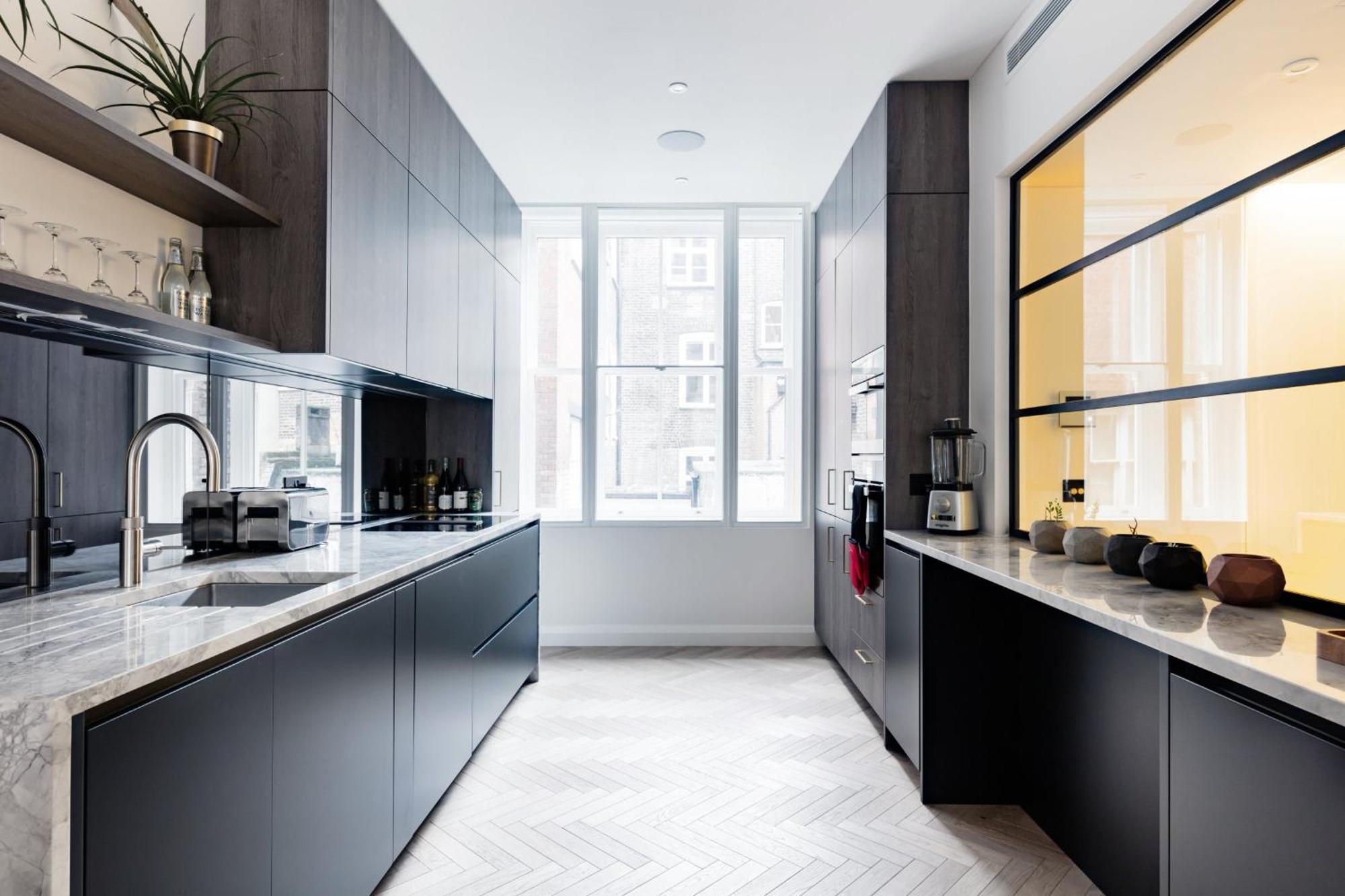 Modern Apartment & Rooms At Charing Cross London Kültér fotó