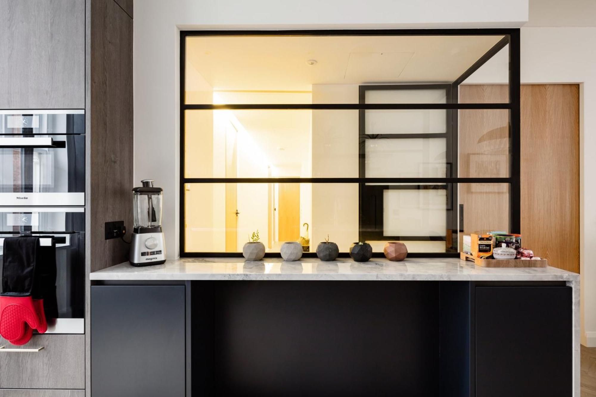 Modern Apartment & Rooms At Charing Cross London Kültér fotó