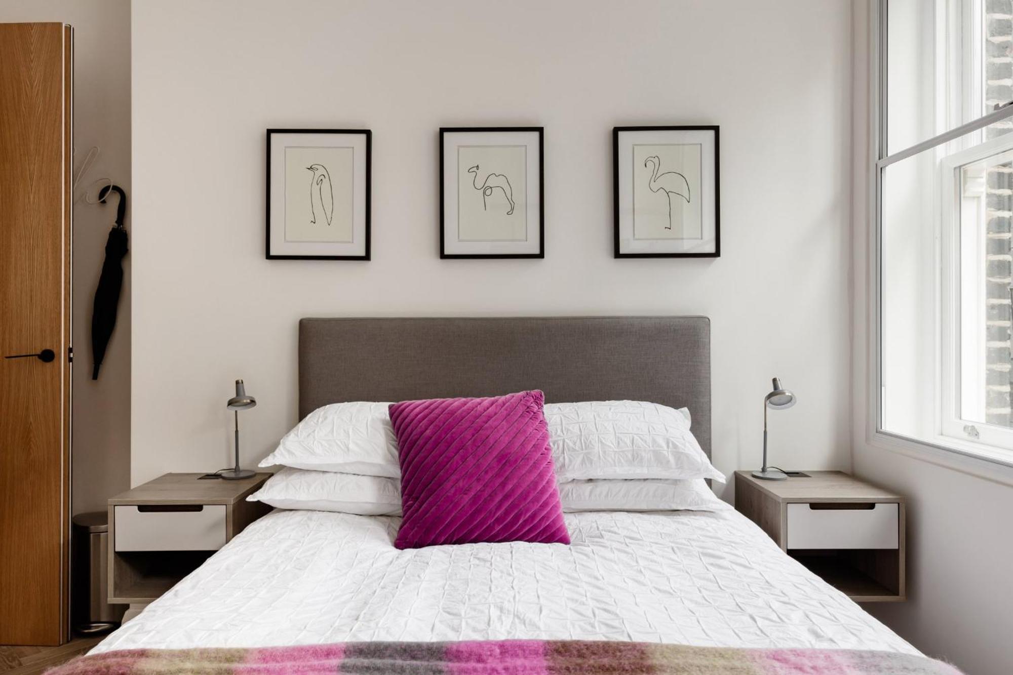 Modern Apartment & Rooms At Charing Cross London Kültér fotó