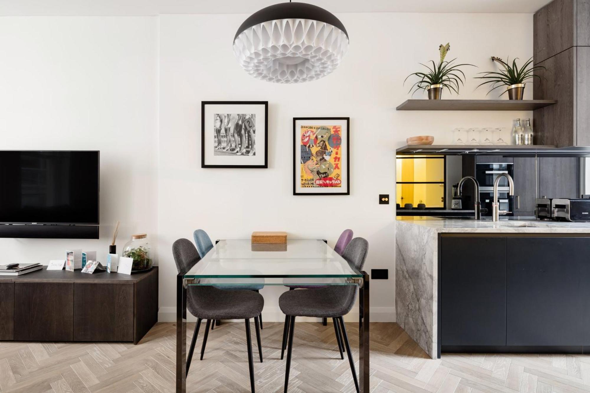 Modern Apartment & Rooms At Charing Cross London Kültér fotó