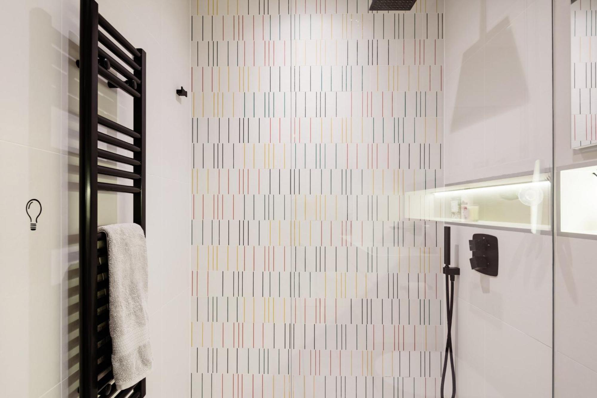 Modern Apartment & Rooms At Charing Cross London Kültér fotó