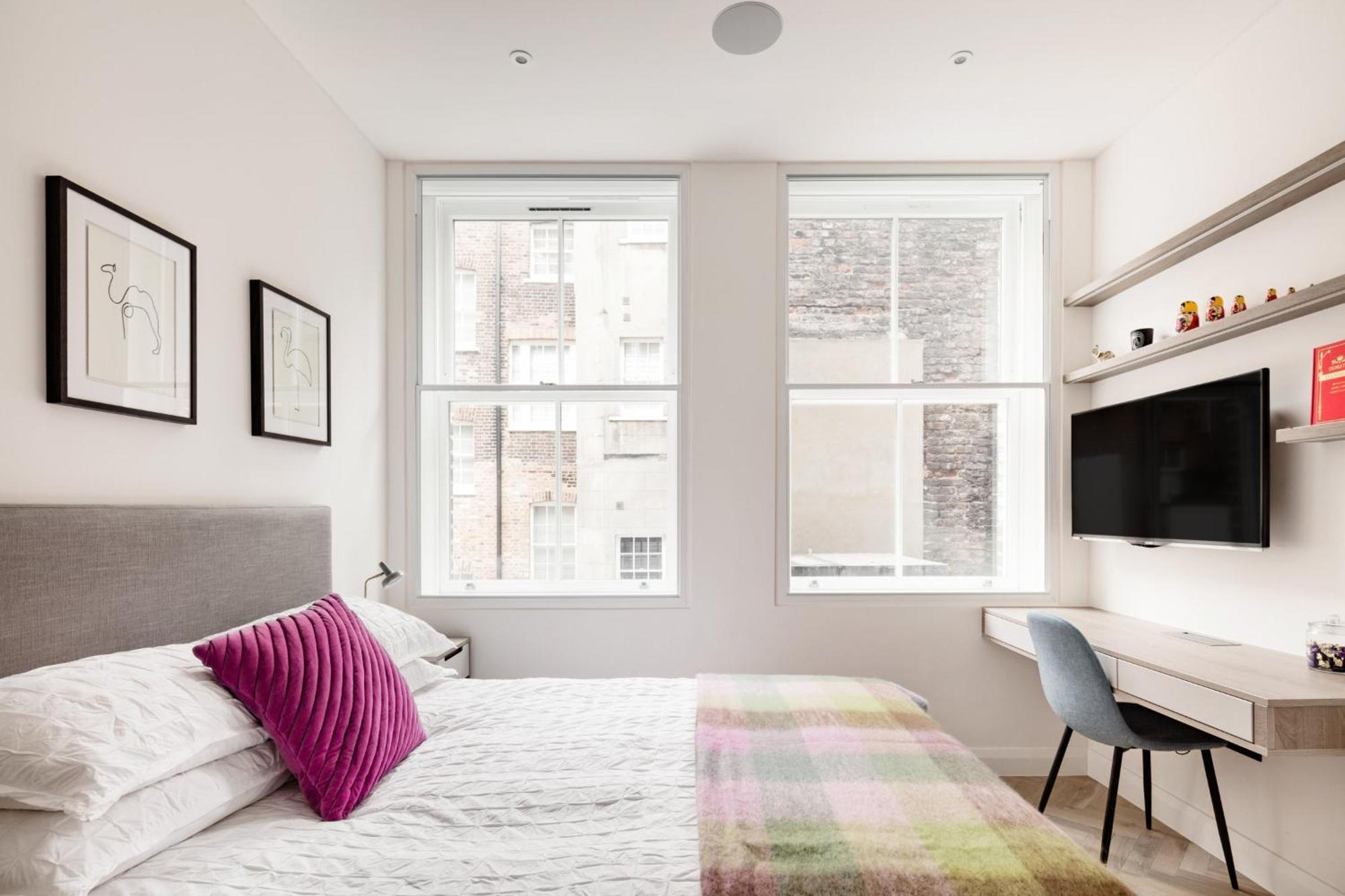 Modern Apartment & Rooms At Charing Cross London Kültér fotó