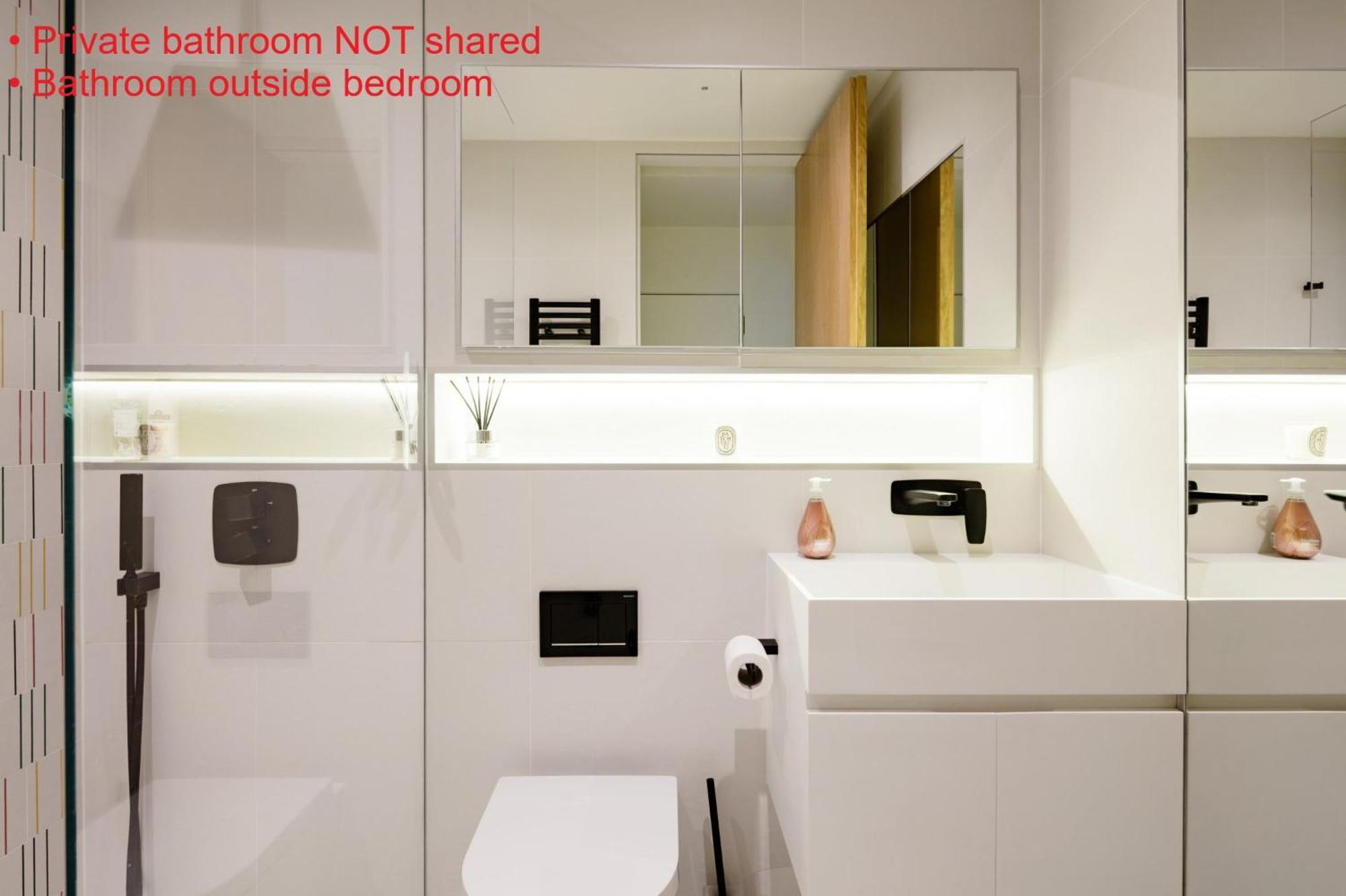 Modern Apartment & Rooms At Charing Cross London Kültér fotó